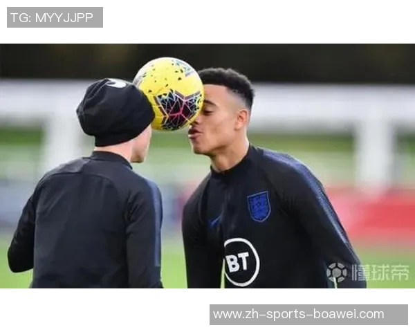 福登与19岁小将格雷合影庆祝晋级半决赛恭喜他首次亮相表现出色 福登与19岁小将格雷合影庆祝晋级半决赛恭喜他首次亮相表现出色